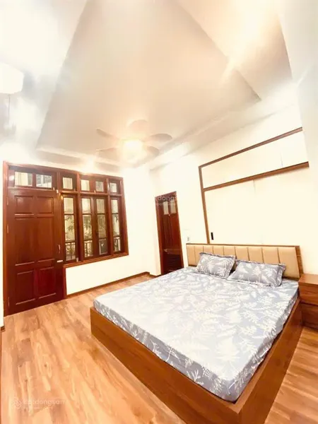 Hoàng ngân 8p cho thuê ô tô 30m 10.55 tỷ