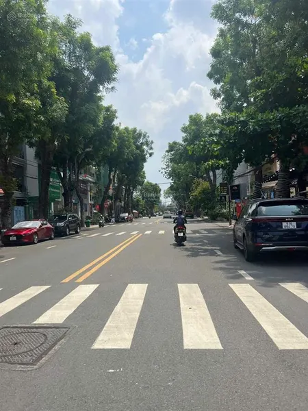 Bán gấp nhà 6x15m, 1 lầu giá 12.5tỷ, thu nhập 20triệu, mt kdc tân quy đông p. tân phong, quận 7