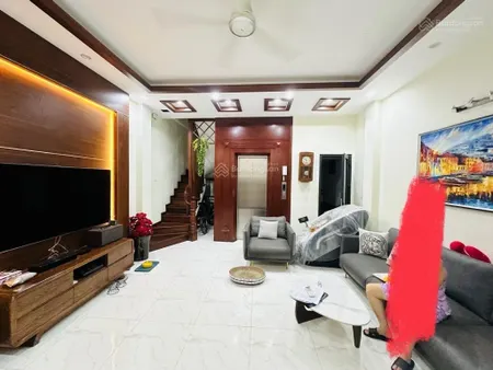 Cách phố chỉ 10m 6 tầng thang máy vài bước chân ra vườn hoa đại học công đoàn giao thông thu