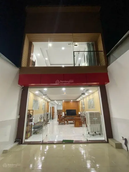 Bán nhà 12,5 tỷ mt đường song hành 22, 1 trệt 1 lầu full thổ cư dt 5x30m tân xuân, hóc môn