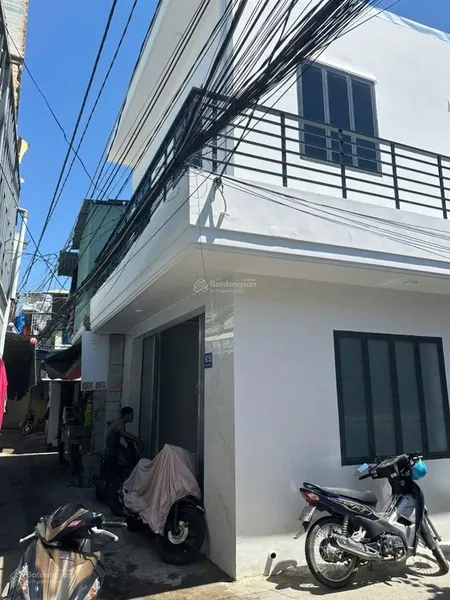 Bán nhà 2 tầng, hẻm đường cao văn bé, p. bắc nha trang, khánh hòa.