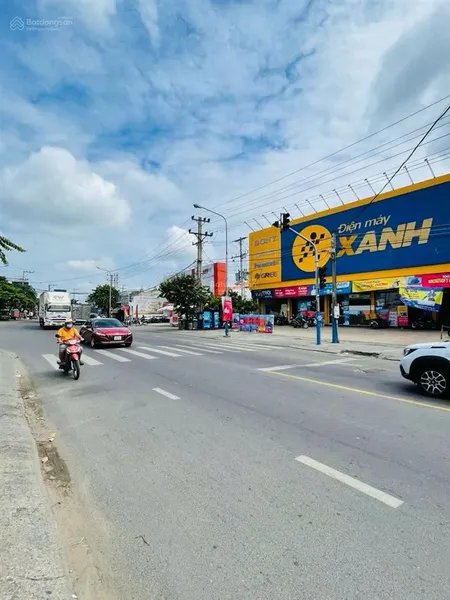 Đất kho xưởng ngang 13m .dt 737m ngang 13m tại tp dĩ an .đường xe container 24/24
