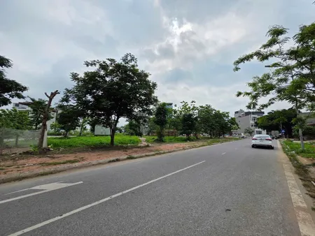 Bán 108m đất khu đấu giá khắc niệm. Dãy CL2 lô áp góc. Làn 2 đường 40m. Phường hạp lĩnh bắc ninh