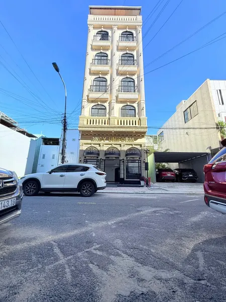 Bán toà căn hộ 6 Tầng, View Biển Nguyễn Tất Thành, Doanh thu ~ 100tr/tháng
