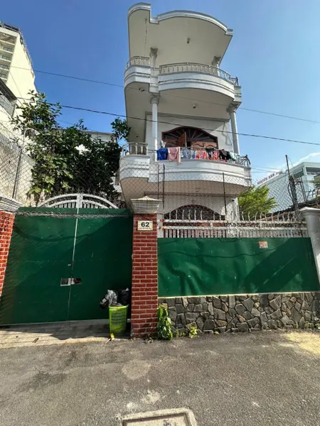 Bất Động Sản Đầu Tư gần Biển, Đẹp Hiếm có
Mặt đườnh Nguyễn Biểu, Phường Bắc Nha Trang