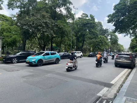 BÁN NHÀ MẶT PHỐ THANH NHÀN. 62M2 - 5 TẦNG. VỈA HÈ RỘNG. KINH DOANH ĐỈNH.