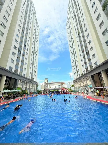 Cần bán căn 51m2 2pn 1wc, giá 1.990 tỷ tầng trung view đẹp không đăng ảo, xem nhà 0328 747 ***