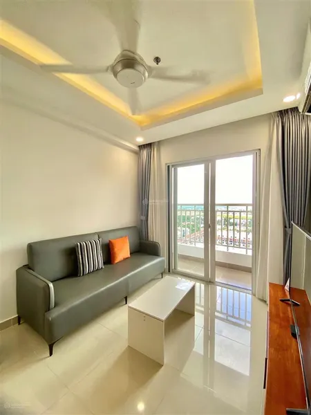 Bán căn hộ midori the view 2pn tầng cao giá 1 tỷ 9 sẵn hợp đồng thuê 10 triệu