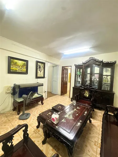 Cần bán tập thể bách khoa tầng 2 90m2 x 3 ngủ 1 khách 1 bếp 1 phòng ăn 2 bancong 2 vs sđcc