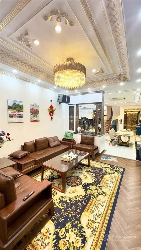 Chính chủ cần bán căn hộ 80m2, khách + bếp, 02 ngủ, 02 wc, 02 ban công việt hưng long biên hà nội