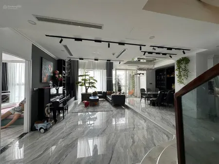 Bán căn 4pn 158m2 tầng cao view thoáng, ban công đn sky lake phạm hùng giá 20 tỷ. 0365 775 ***