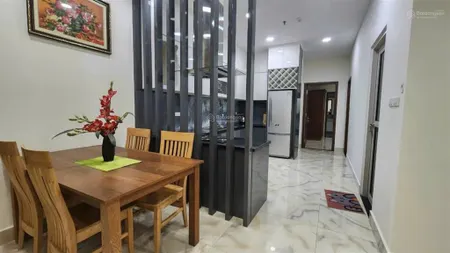 Bán nhanh căn hộ la casa, 2pn 2wc tầng cao 105m2 giá 4tỷ800