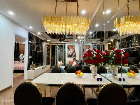 Chủ bán chcc oriental plaza 685 âu cơ, dt 85m2 2pn 2wc giá 3.8 tỷ, 0703,445,188 trân