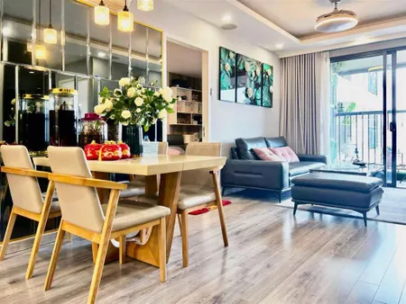 Nhà tôi cần bán nhà 83m2, tòa a 2 ngủ view sông