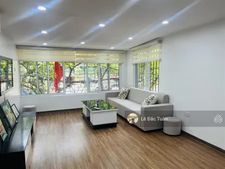 Chính chủ bán tập thể nghĩa tân, cầu giấy tầng 2 76m2 3 ngủ 2 vệ sinh, thoáng sáng giá 4.45 tỷ