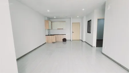 Chính chủ gửi bán căn 2pn 2wc 58m2 bcons polygon hướng nam view nhìn landmark81 giá 2,4 tỷ