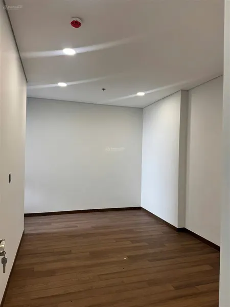 Cần tiền cần bán gấp 77m2, 2n, tầng cao, b/công đông nam, view hồ điều hoà 15ha, 6.08 tỷ bao phí