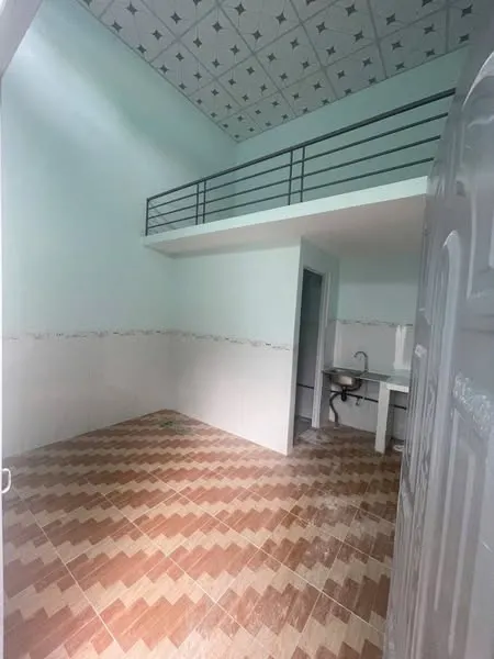 Bán gấp dãy trọ đang kín phòng tại Mỹ Phước 3, ngay vị trí đẹp, dòng tiền cho thuê ổn định, sổ hồng riêng sang tên ngay. Giá chỉ 1 tỷ 590. Chủ cần vốn xoay kịp thời nên bán. ☎️ 0879.819.662 Văn Lực