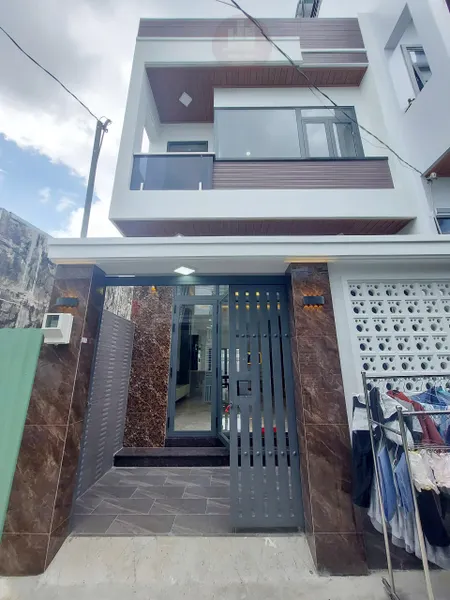 🏡 BÁN NHÀ ĐẸP – HẺM XE HƠI ĐƯỜNG 160 LÃ XUÂN OAI, 75.6m2, 3 TẦNG, TĂNG NHƠN PHÚ A