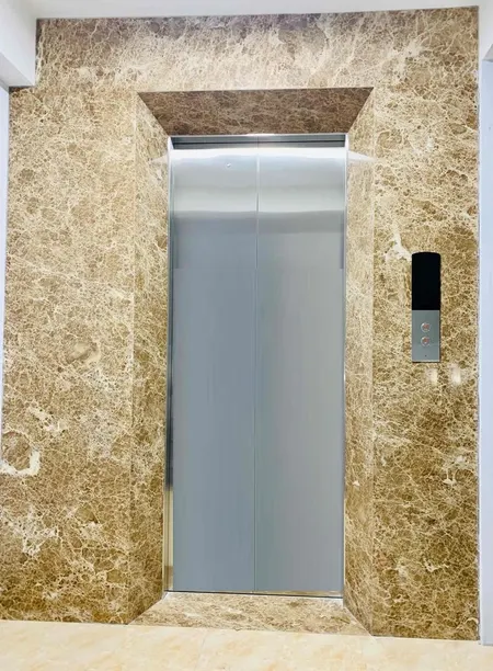 Mình cho thuê Nhà KD, VP, Nhà Hàng, Thái Hà; vỉa hè 96m2* 4T- 32 Tr