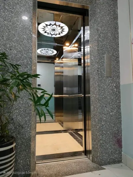 Tôi cho thuê nhà mới, căn góc, 95m2_ 5T; vỉa hè, Hoàng Quốc Việt-31 Tr