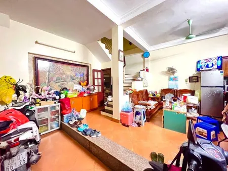 Chủ Nhà Cần Bán Gấp! Phan Kế Bính,Ngõ Nông,Gần Phố,DT: 35m2 x 5Tầng,MT: 5.7m,Giá: 9.3 tỷ Ba Đình