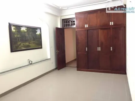 Cho thuê nhà Đặng Văn Ngữ – Đống Đa DT 65m x 4 tầng khu phân lô ôtô đỗ giá 16tr/th