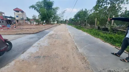 Bán đường bìa làng nam cương rộng gần 7m, gần ql 2c, sân bay 80m2 full tc, giá 32.5triệu/m2