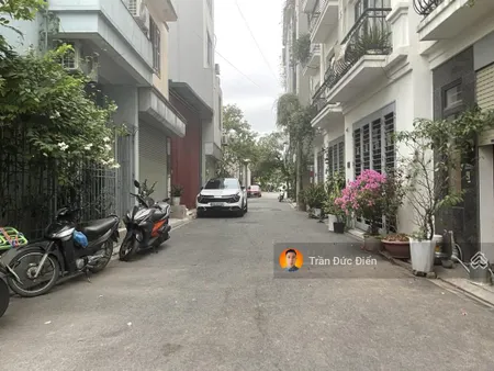 Chính chủ bán đất tổ 8 thạch bàn ngõ 541 bát khối, đường thông ô tô tránh giá chỉ 10,8 tỷ