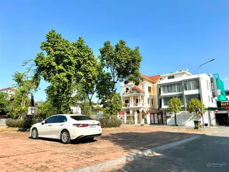 Lô đất vip có 102, khu tđc 31ha trâu quỳ, vỉa hè, xây biệt thự lâu đãi 310m2 mt 12m 3x tỷ