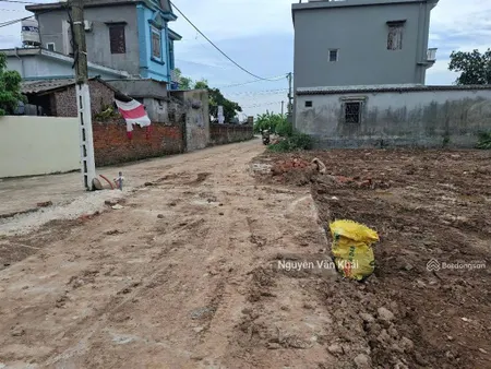 Fo nhị trai gía rẻ nhất khu vực dt 101m mt 5m nở hậu đường chước đất 6m ô tô vào đất