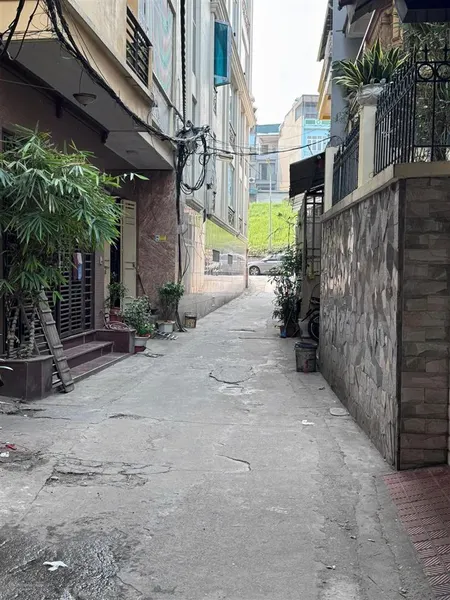 Hiếm, bán gấp!! đất đẹp ngọc thụy,70m2, mặt tiền rộng, pháp lý chuẩn, vị trí đắc địa, giá 9.5 tỷ.