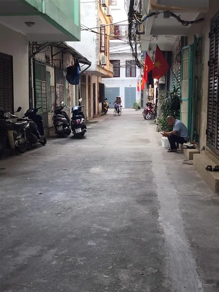 Bán gấp mảnh đất vip kim ngưu hai bà trưng gần ô tô mặt tiền rộng thông tứ tung.
