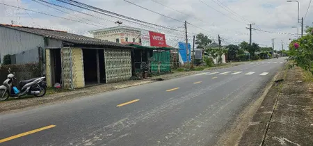Bán gấp lô đất thổ cư, mặt tiền nhựa, đường thông ql1, hướng nam, giá chỉnh 1ty650