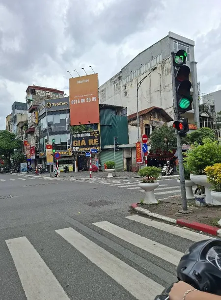 MP Bạch Mai ngã tư Lê Thanh Nghị 91m² 3 tầng MT6m giá chỉ 41.8tỷ sổ đỏ vuông vỉa hè 10m
