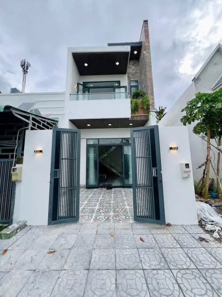 🏡 NHÀ 1 TRỆT 1 LẦU - GẦN CHỢ BÌNH CHÁNH - GIÁ CHỈ 1 TỶ 210 TRIỆU 🏡