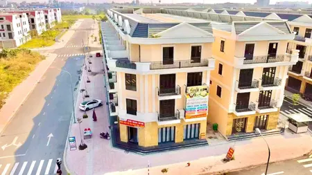 Chủ nhà cần ra hàng Shophouse góc 4 tầng Vietsing Square 168 m2 giá chỉ 9 tỷ x