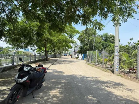 Đất đẹp 732m2 mặt tiền kênh tham lương cách chỉ 50m, thông tải