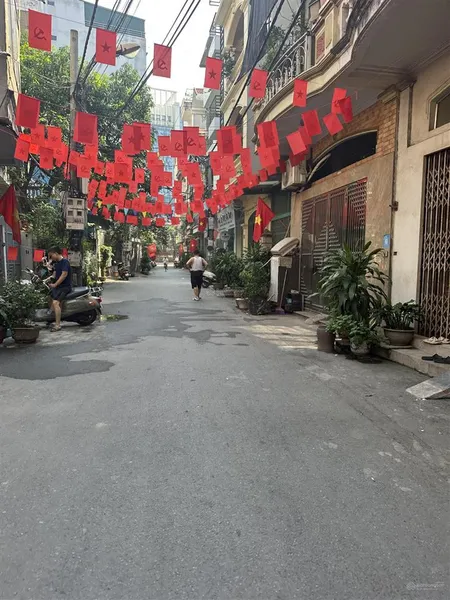 Siêu đẹp! bán lô đất ngay mặt phố vạn phúc ô tô vào nhà 50,6m2 mặt tiền 4,6m,giá chỉ hơn 10 tỷ xíu