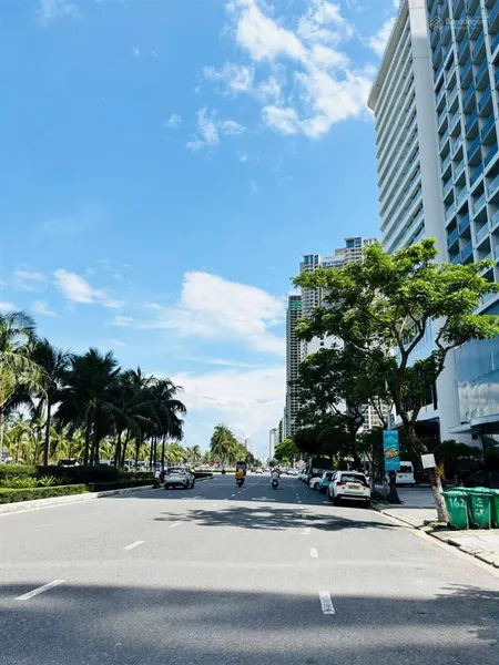 Bán 2 lô đất mặt tiền view trực diện biển đường hoàng sa phù hợp xây khách sạn