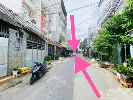 Cách mt lê văn quới chỉ 20m đường rộng 12m 185m2 thổ cư tặng nhà c4