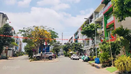 Hiếmbán đất mặt tiền 1200m2 (21 x60) thổ cư ngay nguyễn cửu phú, lê ngưng , đường 12m