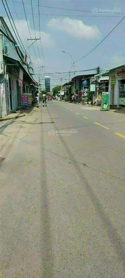 Bán lô đất mặt tiền đường hàng tre quận 9 106m2