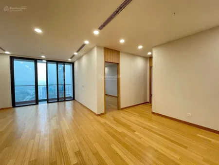 Chính chủ bán căn 2pn2vs sẵn sổ, có ban công pk siêu hiếm. 76m2. tầng trung, view triệu đô.