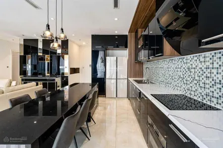 Bán căn hộ saigon pavillon, q.3 dt80m, 1pn, 1wc,sạch sẽ. giá bán10.5 tỷ (sổ hồng) tùng nhà thật