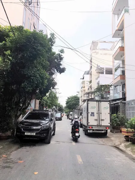 Cho Thuê Nhà Mặt Tiền, 9.5 triệu/ tháng, Có Thể Cải Tạo