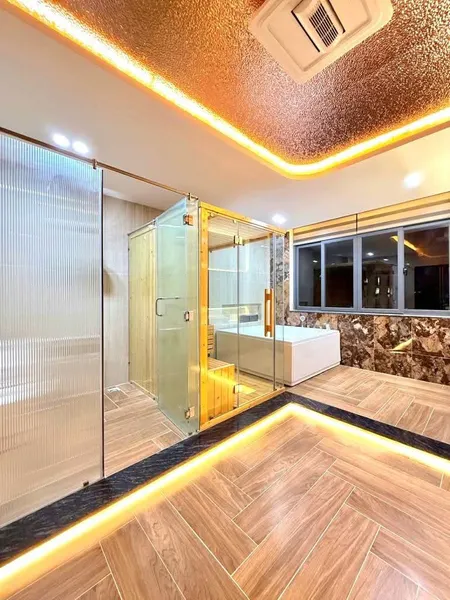 MẶT TIỀN 5M – 45m² – THANG MÁY – NGÕ 6M KINH DOANH
💰 Giá chưa tới 13 tỷ ngõ Kim Giang Hoàng Mai gần Thanh Xuân.