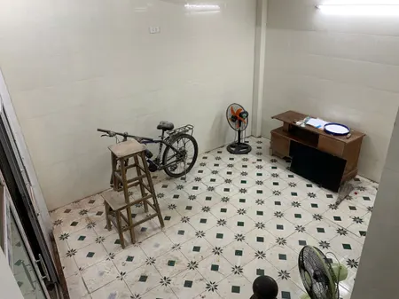 Cho thuê nhà nguyên căn ngõ 451 Trần Khát Chân  22m2 x 2 tầng.1 tum.1 lửng.2 ngủ.2 wc.7 triệu