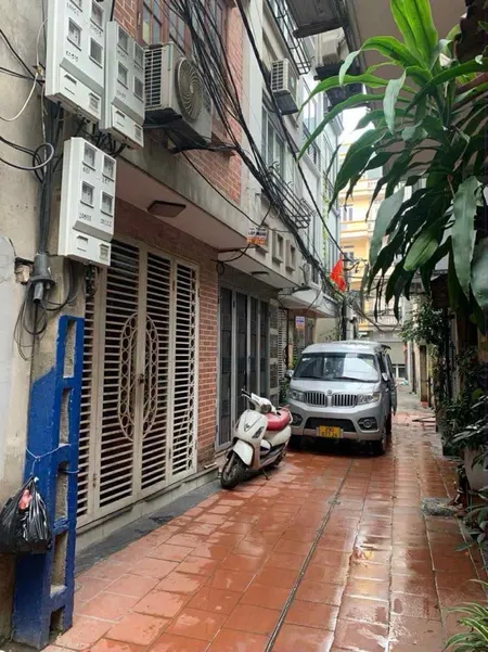 Bán nhà lĩnh nam 5 tầng dân xây ngõ thông ô tô đỗ cửa kinh doanh hoàng mai