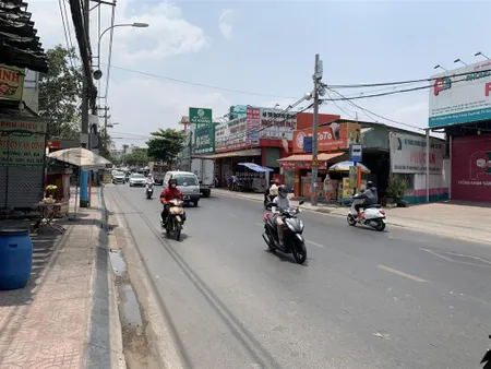 Bán nhà 2600m2 mặt tiền đường trường lưu, p.long trường q.9 cũ giá 45 triệu/m2